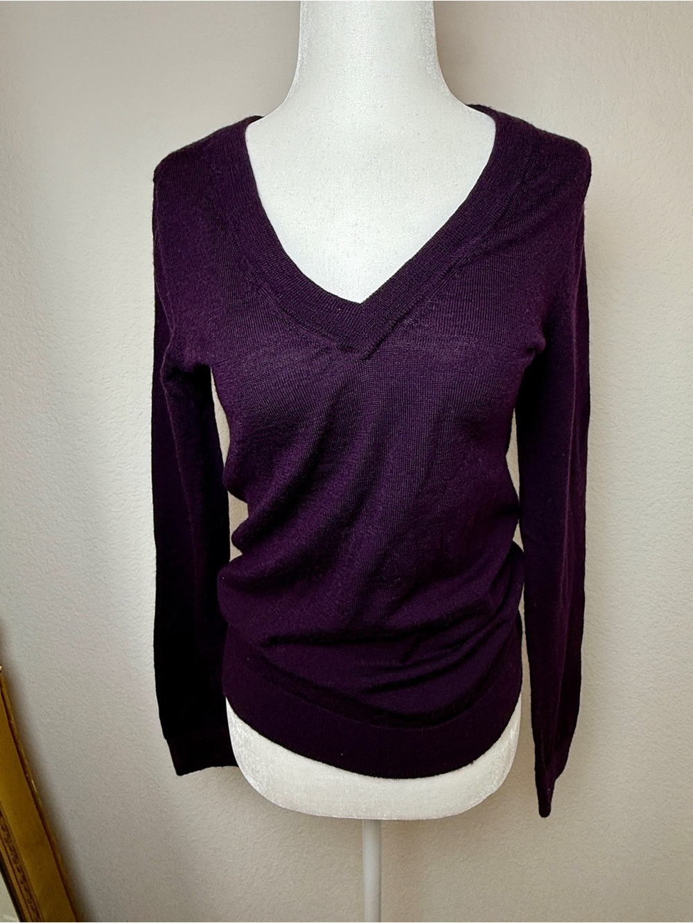 Gap Women's V-Neck 100% Wool Sweater  - Deep Plum